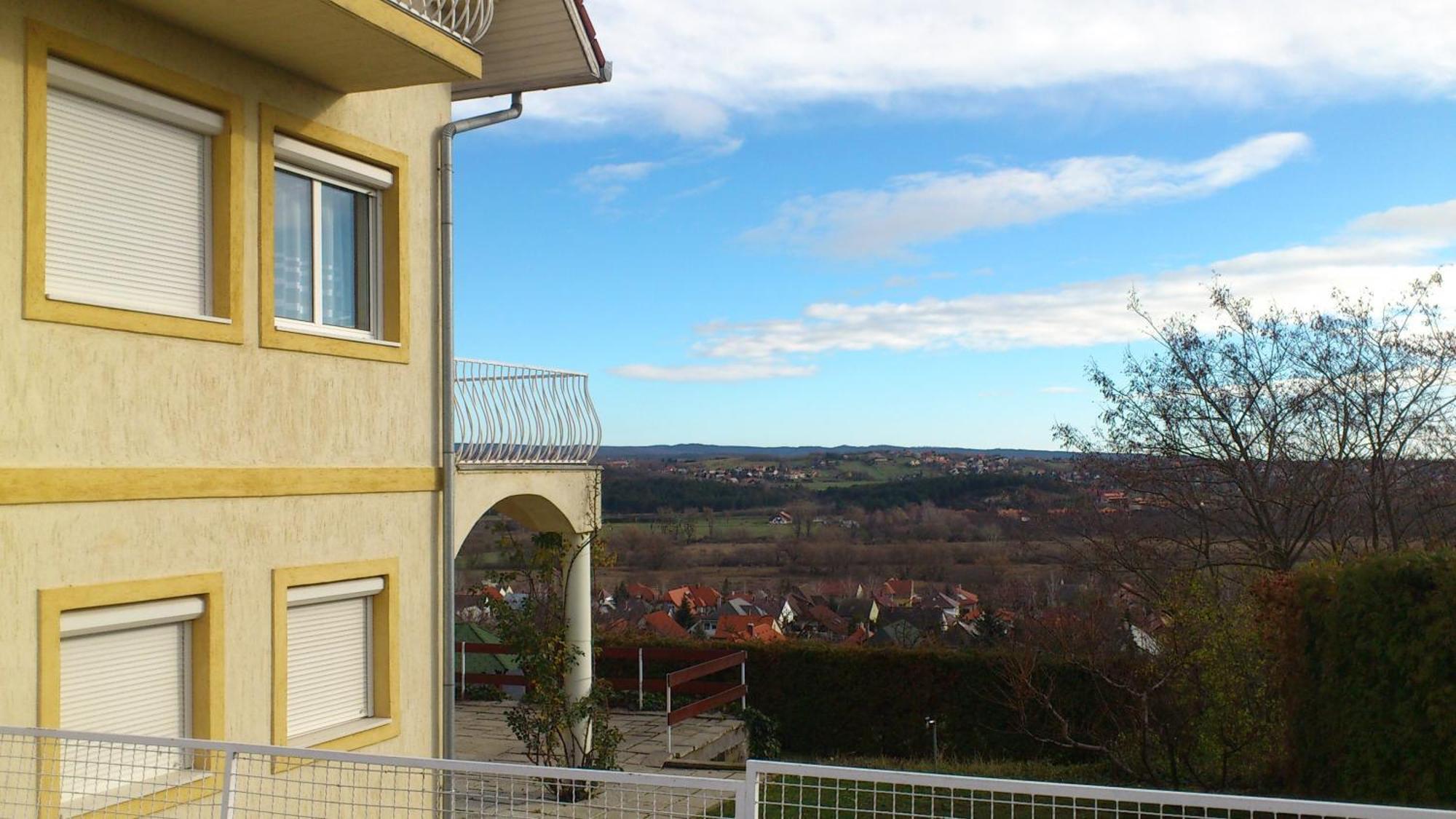 Flora Villa Heviz Luaran gambar
